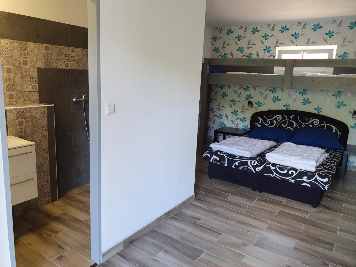 Juniorcamp Nova Zivohost Otel Křečovice Dış mekan fotoğraf
